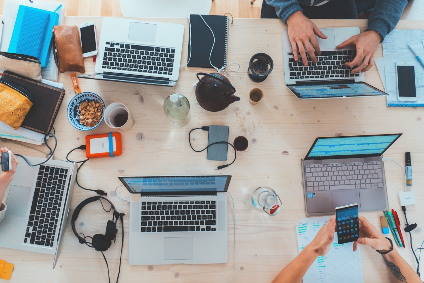 10 Ways Charlotte Boss Supports Local Businesses